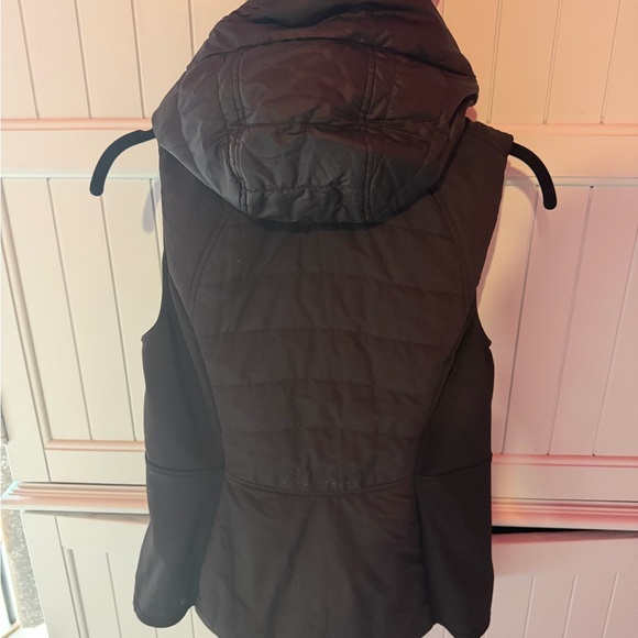 Lululemon Another Mile Vest- Women - Picture 3 of 5